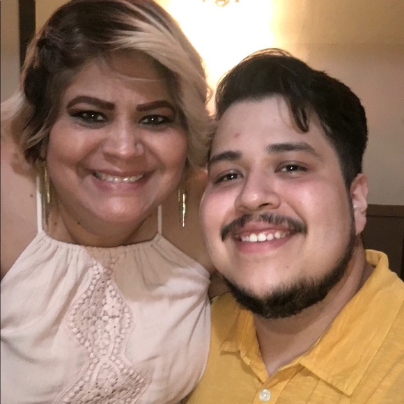 Meet your Posher, Cathy - Picture 5 of 8